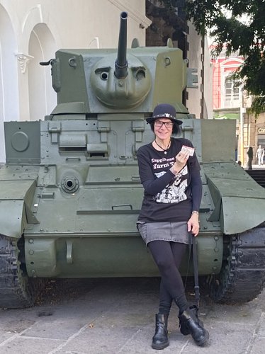 Driver's license officially renewed! 🇲🇽

Puebla has once again agreed that I can legally drive The Dog Tank.

We are still in...