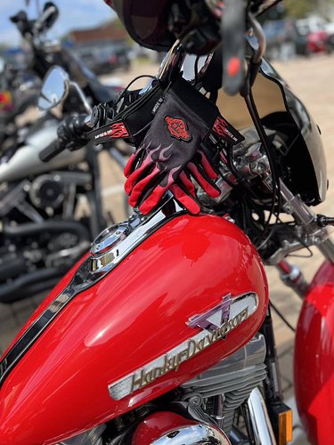Rad photos of some Ride To Escape gloves out in the wild!! 
📸 @fxr_jake  thank you!!

#rtemfg
#ridetoescape
#ridetoescapemanu...