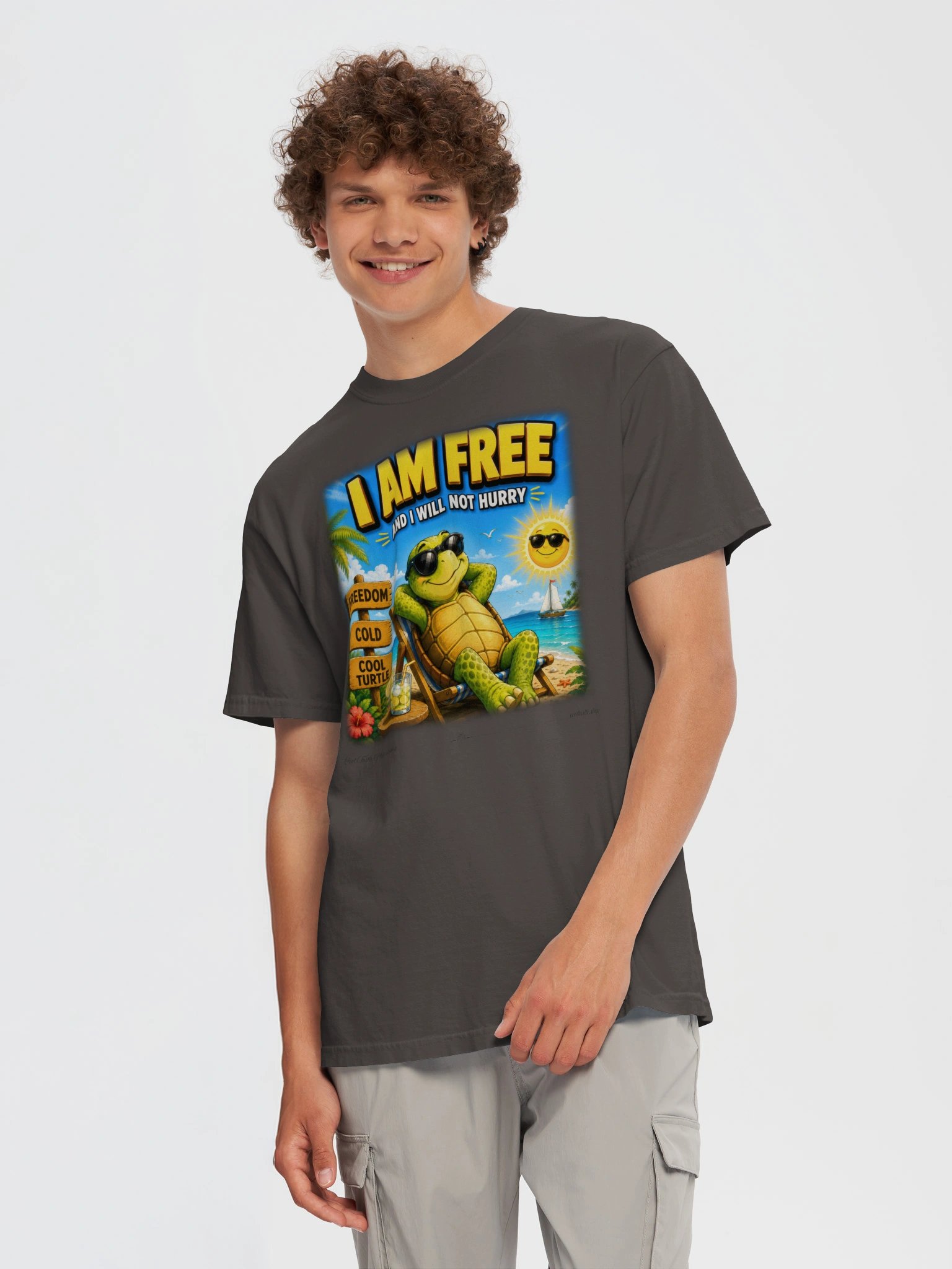 I Am Free Turtle Graphic Tee – Premium Garment-Dyed Slow Living Shirt product image (4)