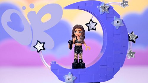 Missed opportunity by @lego - @oliviarodrigo looks extra perfect as a mini doll

Built the set but painted my own Olivia 🦋💜