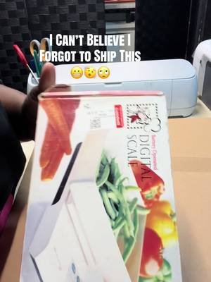 I packed everything… sealed it… shipped it… and still left out something IMPORTANT 🤦🏽‍♀️ So let’s turn my mistake into YOUR win 👇🏽 👀 Can you figure out what I forgot? Here’s how to play: • Watch the video closely • Find the missing item on my website 🔍 • Come back and comment your answer 🎁 FIRST 5 people who get it RIGHT will receive my FULL 50+ Grad Fan Template Bundle for FREE 💥 ⚠️ IMPORTANT: When you find it, you MUST comment “GOT IT” (Entries without “GOT IT” won’t qualify 👀) ⏳ Only 5 winners… once they’re gone, they’re gone!  #Graduat#Graduation2026r#GradPartyIdeasG#CustomGradpartycreations  ##DIYGraduation