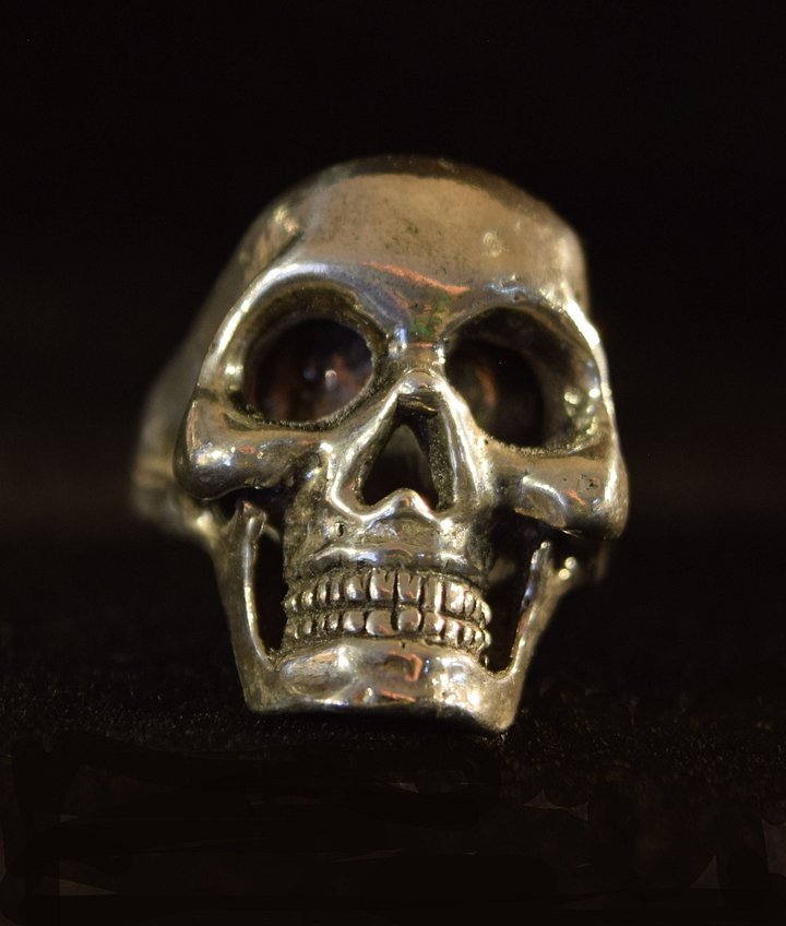 Mini MEMENTO MORI RING product image (1)