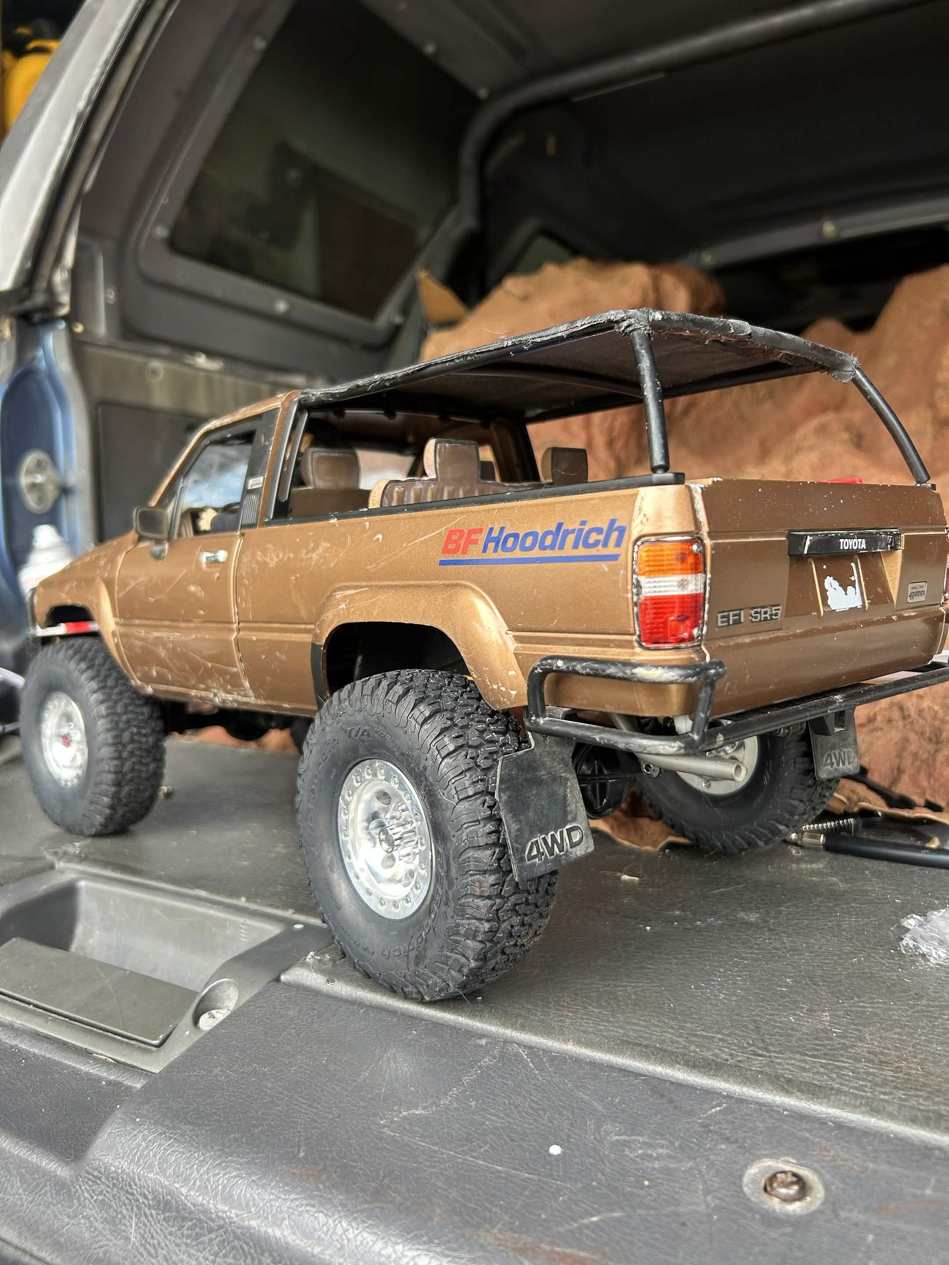 1/10 RC4WD 4Runner product image (1)