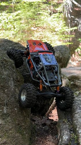 My son’s been wanting to use the UTB18 so we took it out to hit some lines. 

@axialadventure @treal_hobby @injora_rc @hobbyw...
