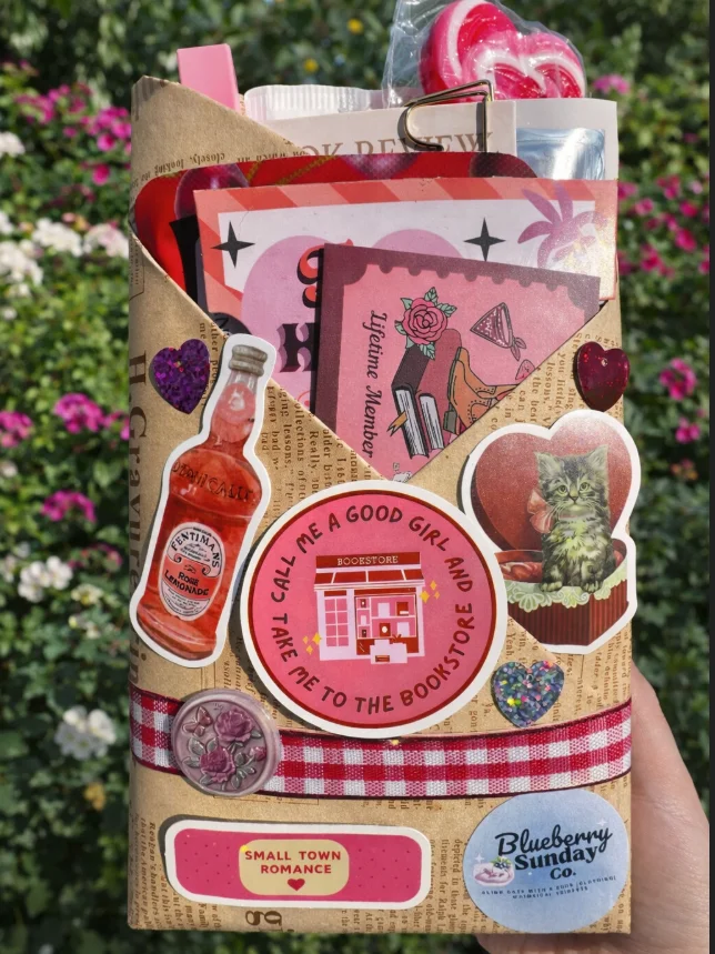 Blind Date with A Book - The Romantic's Edition product image (1)