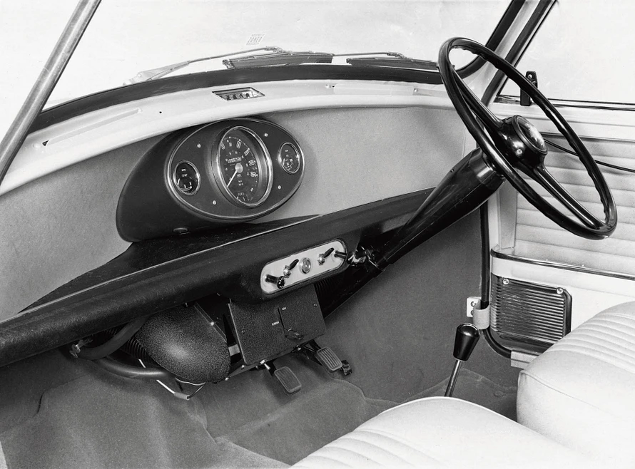 1968 Austin Mini 1000 Mk II instrument panel