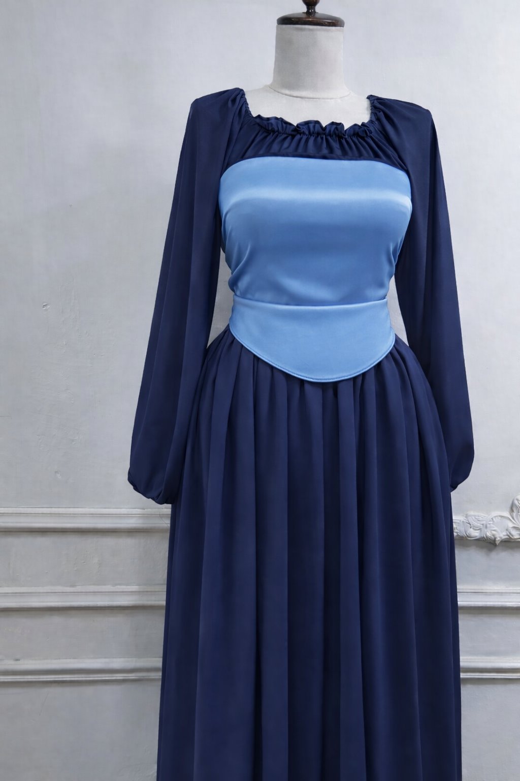 Luxury dress product image (1)