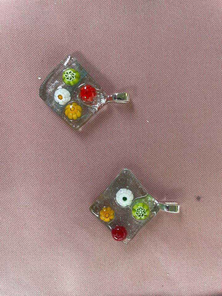Flower glass pendant product image (1)