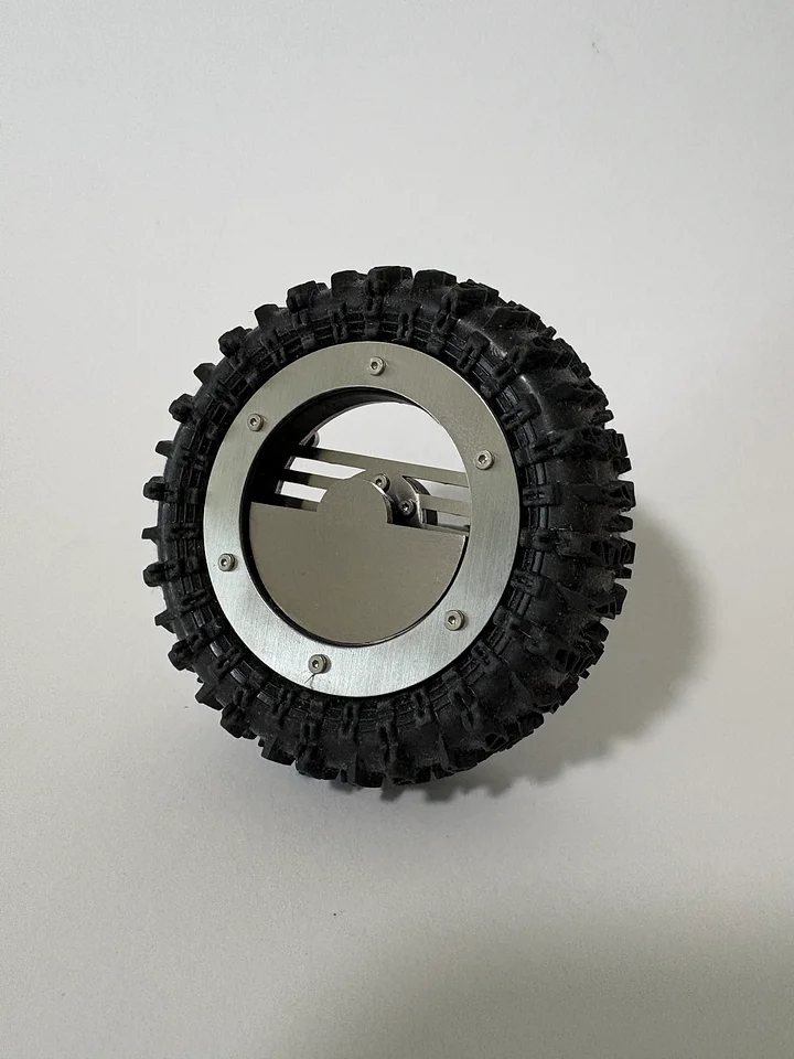 1.8" v2 Spinner Wheels *BRUSHED* - "Stunner" wheel face with "Horizon" spinner product image (1)