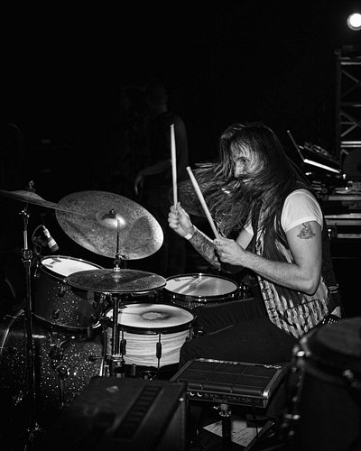 It was pleasure shooting @riotthewitness  at @scoutbarhtx 
Drums @mrlincolnlove 
guitar @lightwavemunk 
bass @johnpclevenger ...
