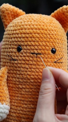 Ein süßer orangefarbener Häkelkater – Masche für Masche mit Liebe gemacht!
🛍️ https://crochetzauber.shop

#Germany #USA #Cana...