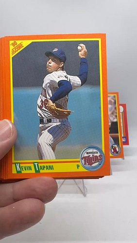 Let’s finish this box of 1990 Score Rookies & Traded😄