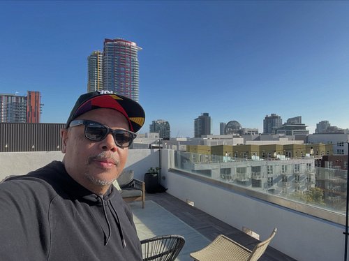 San Diego photo blast. Hanging out with the boys for guys weekend. My Syracuse bros are fam for life! Padres, SeaWorld, Coron...