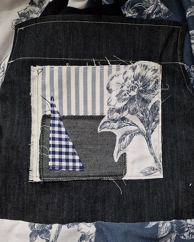 Just a little fabric collage patch pocket I made today, its so cute, will be experimenting with this technique more 😍 it's a ...