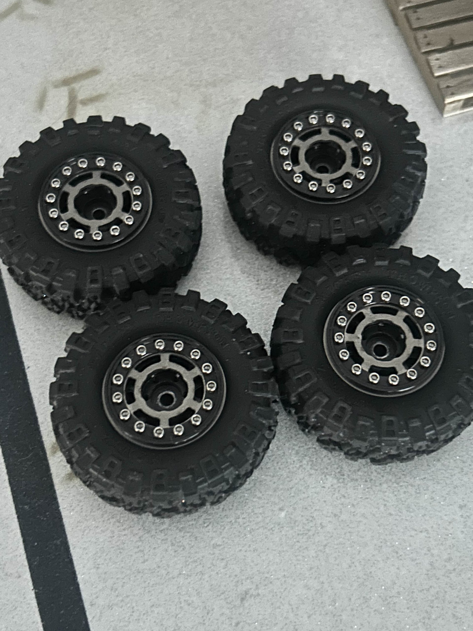 Injora wheels / Mickey Thompson tires product image (3)