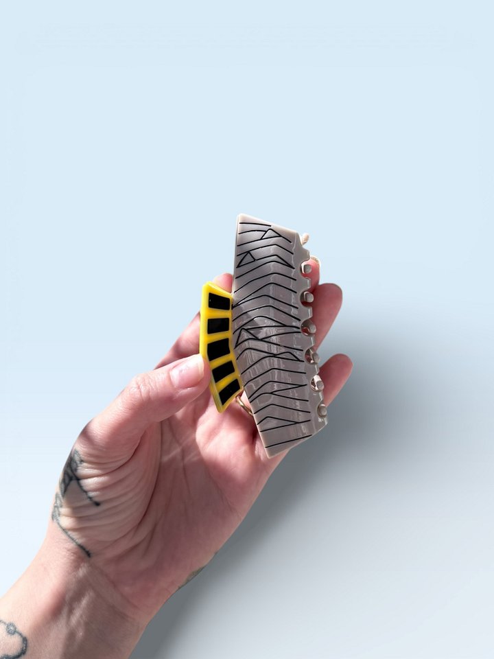 AIZAWA HAIR CLAW product image (2)
