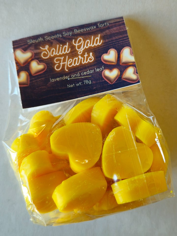 Solid Gold Hearts Wax Melts product image (2)