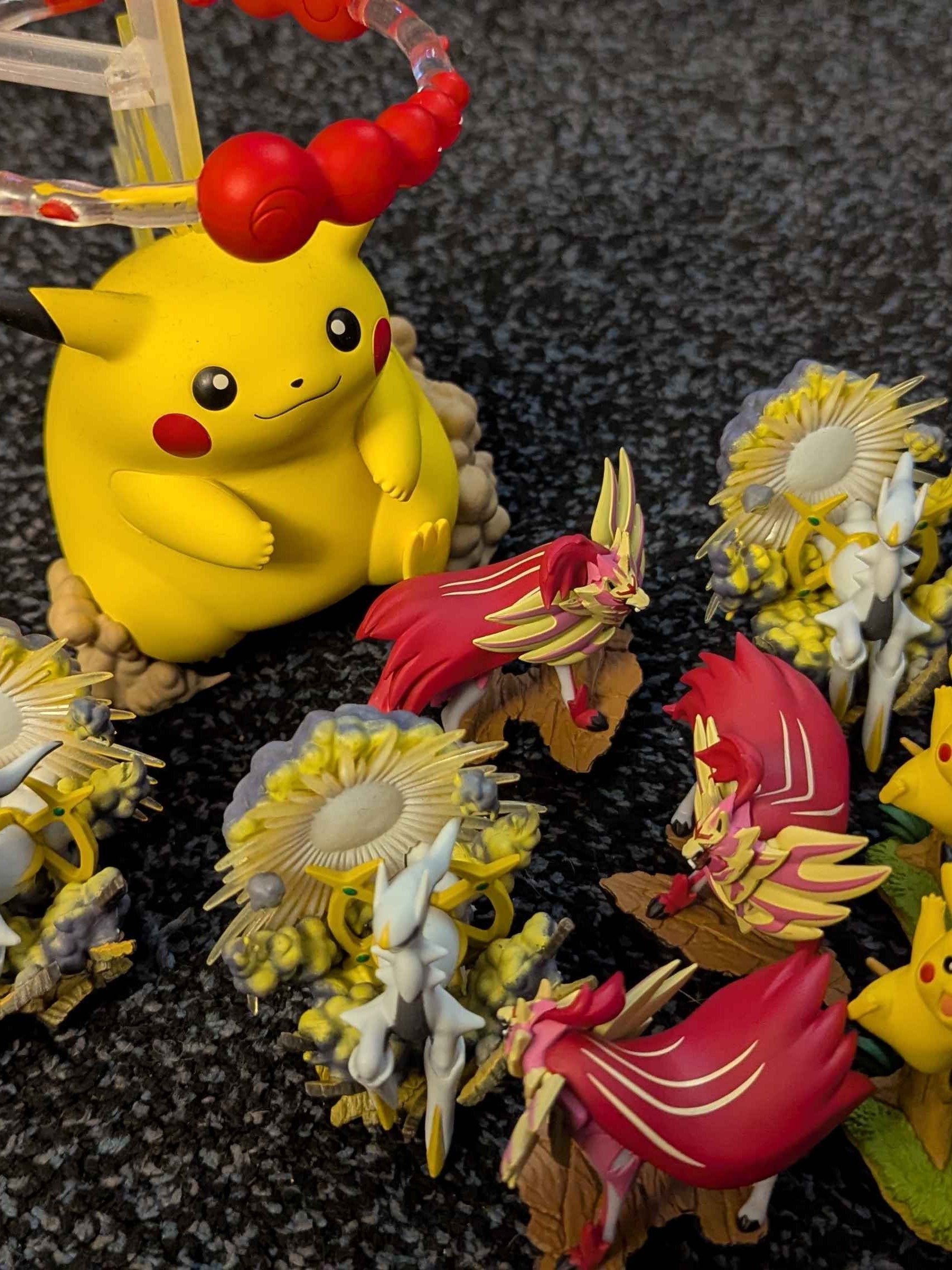 Pokemon TCG Mystery Bundle product image (1)