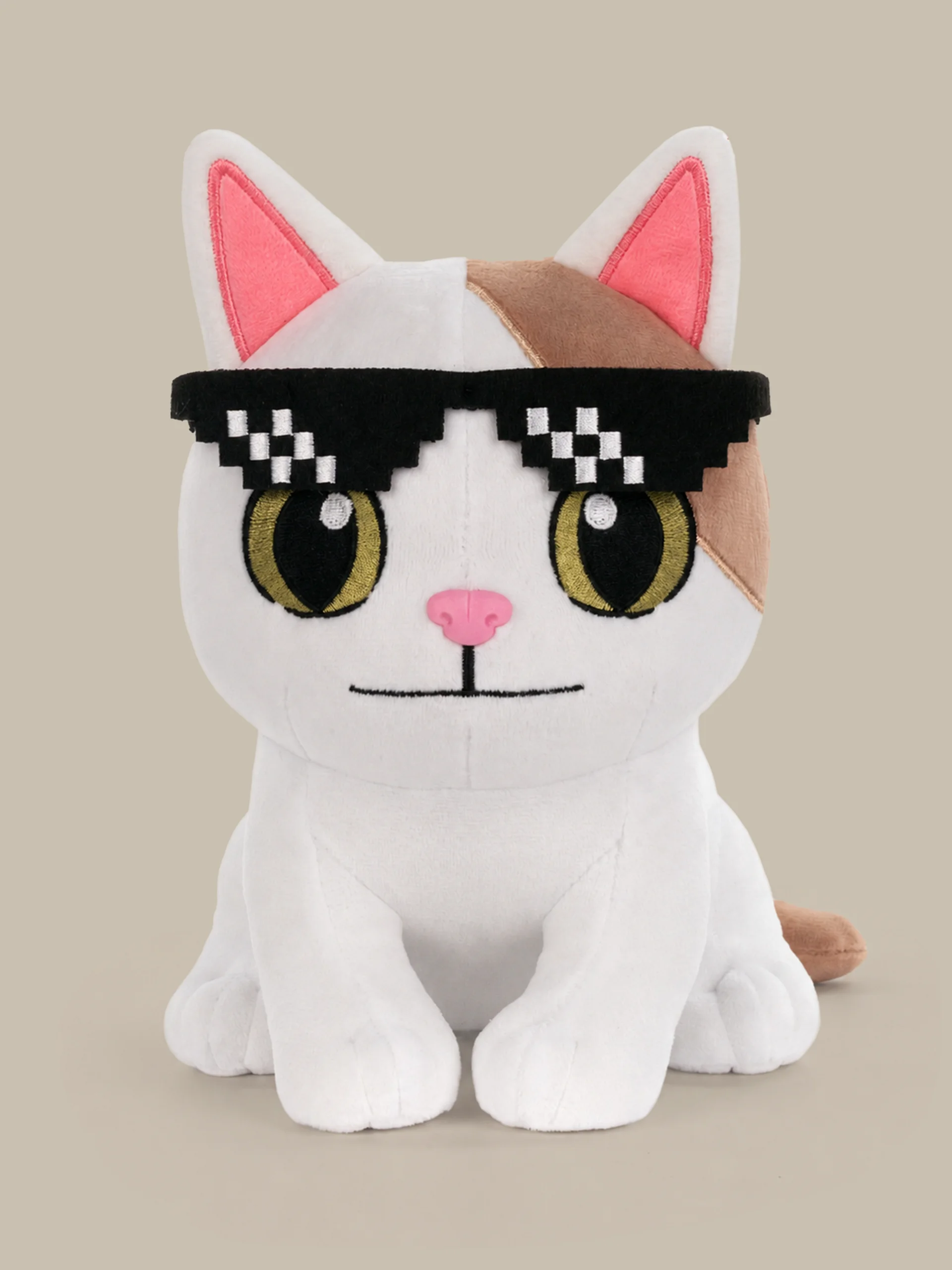 Beluga Plushie product image (1)
