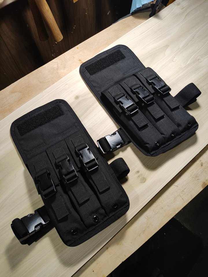 'Ready to ship' Gen-1 Drop leg MP5 Pouch, Black product image (1)