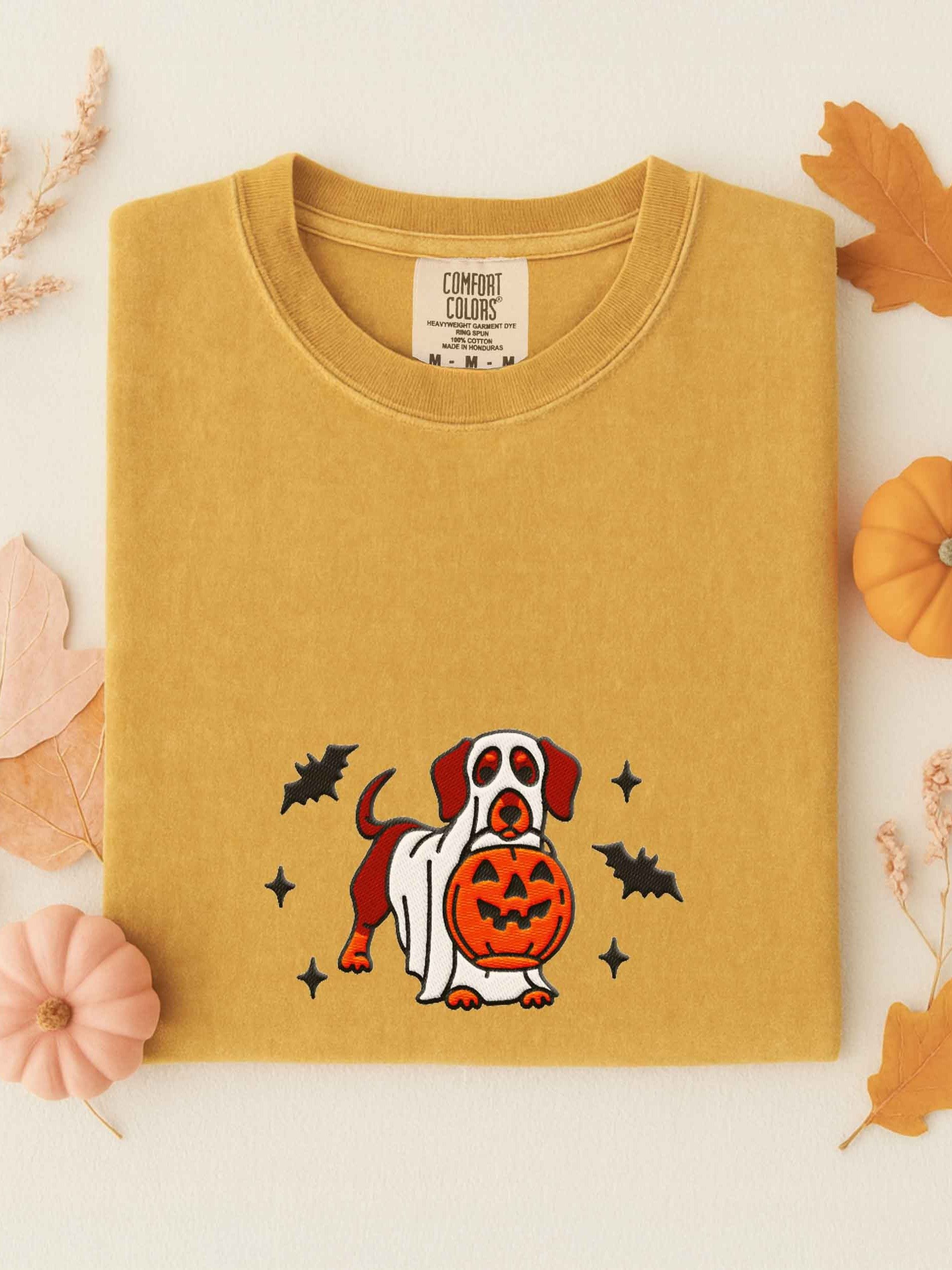 Halloween Dachshund(Red & Tan) Embroidered T-Shirt product image (1)