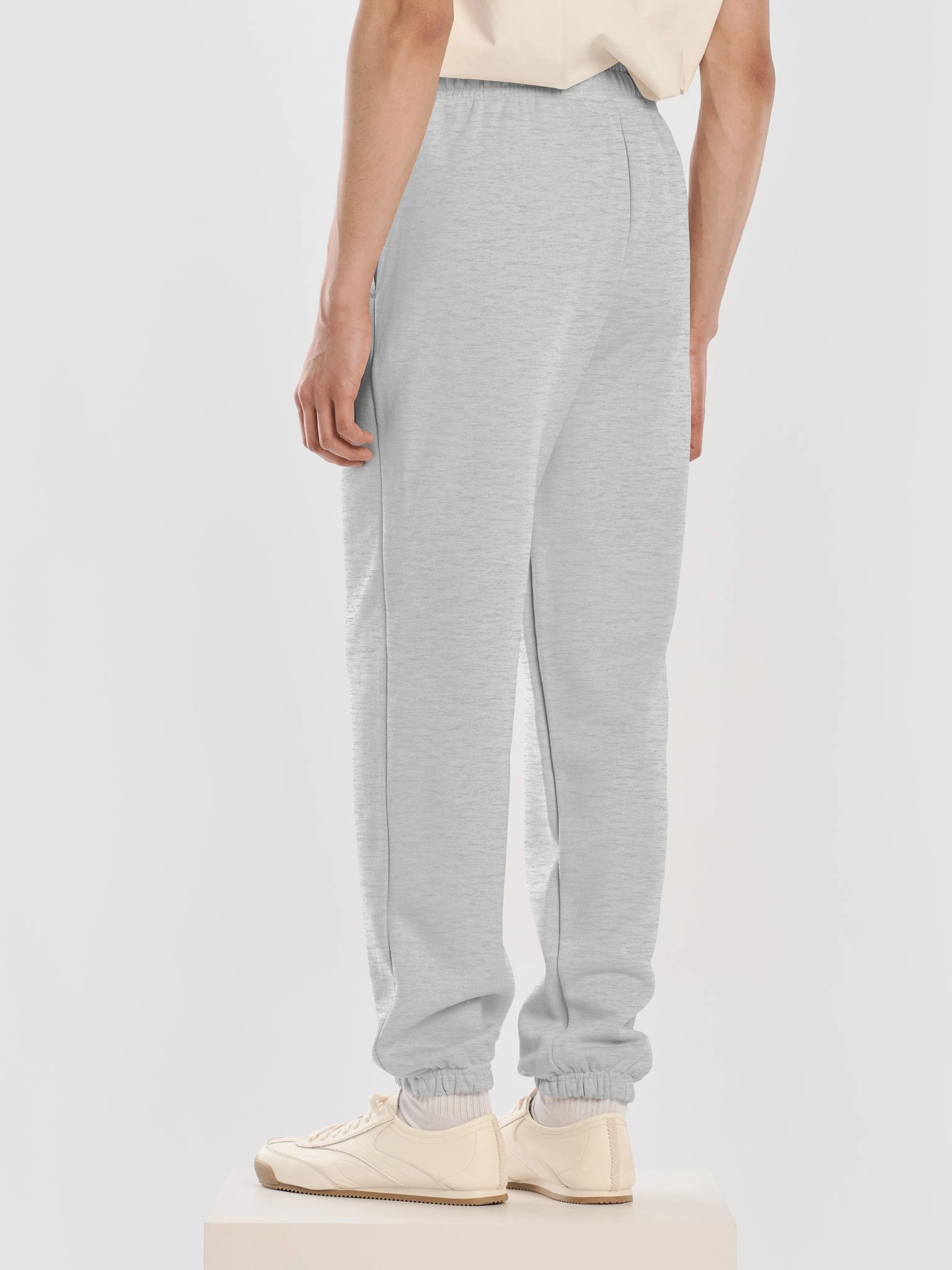 B&B LOGO Sweatpants - Black product image (11)