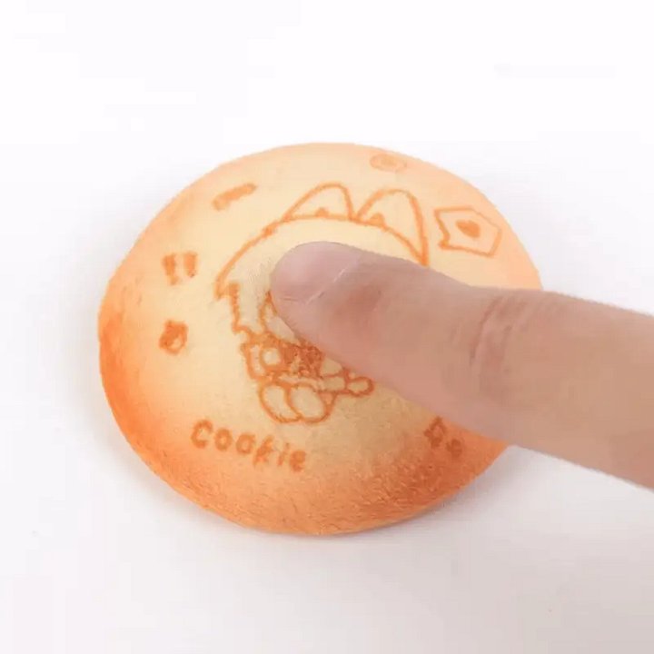 [PREORDER] Fuwamoco Pon De Ring Plush Button Pin product image (2)