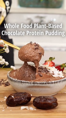 The easiest chocolate protein pudding you’ll ever make! 😍🍫

Find the full recipe along with different flavours on our YouTube...