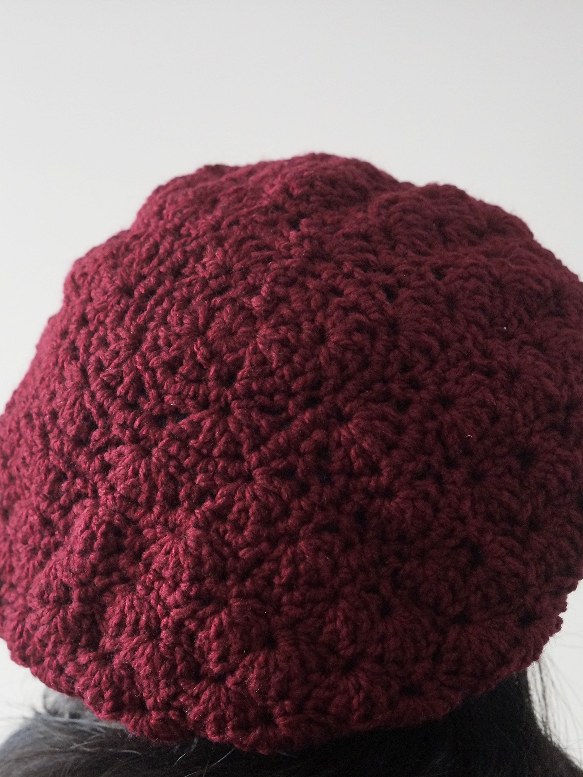Shell stitch beret crochet pattern product image (1)