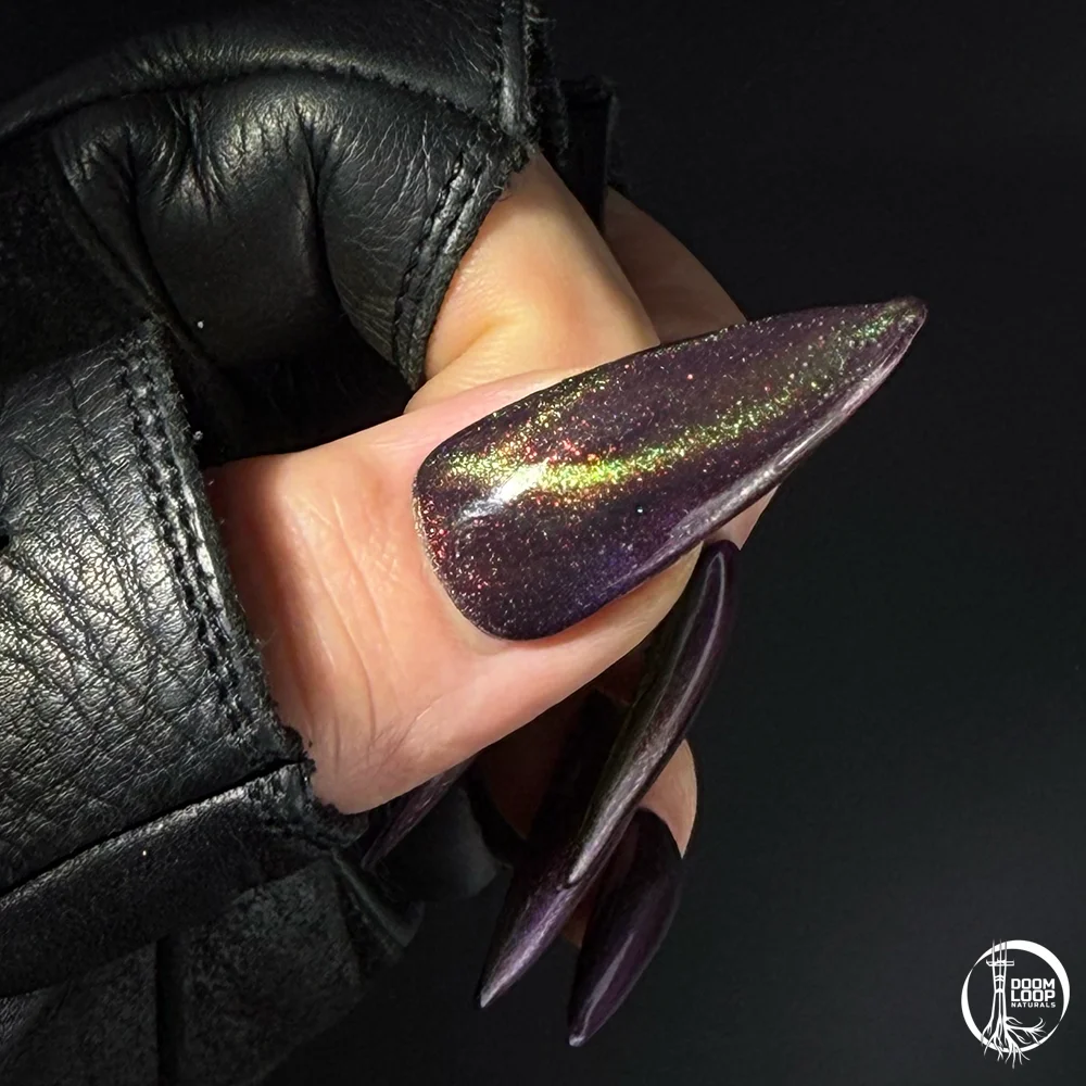 NOBODY OWNS THE MOON - Midnight Indigo Green-Red Magnetic Nail Polish product image (6)