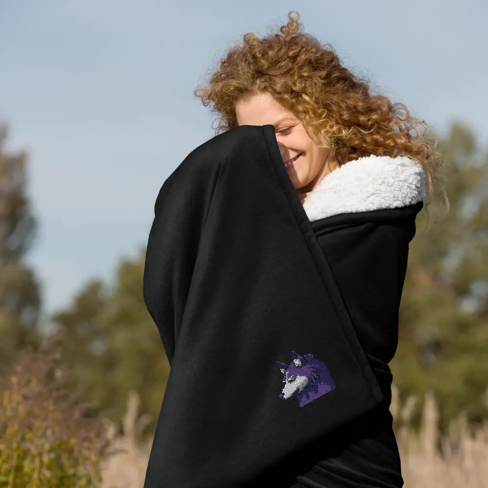 Pixel wolf Fluff blankie product image (8)