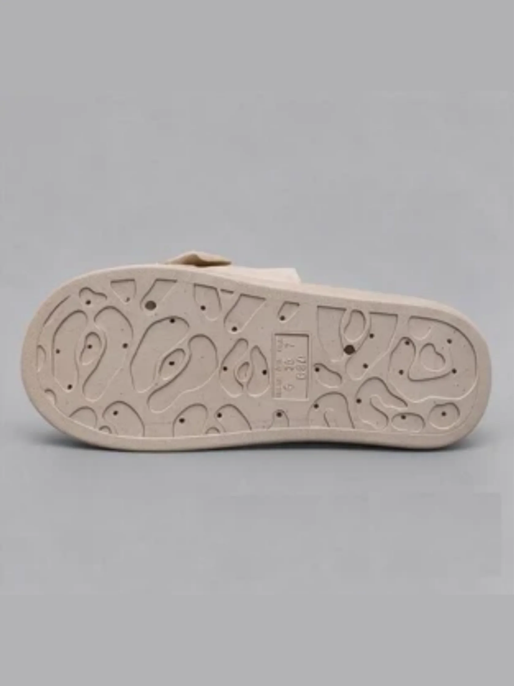 Elegant Beige Sandals product image (4)