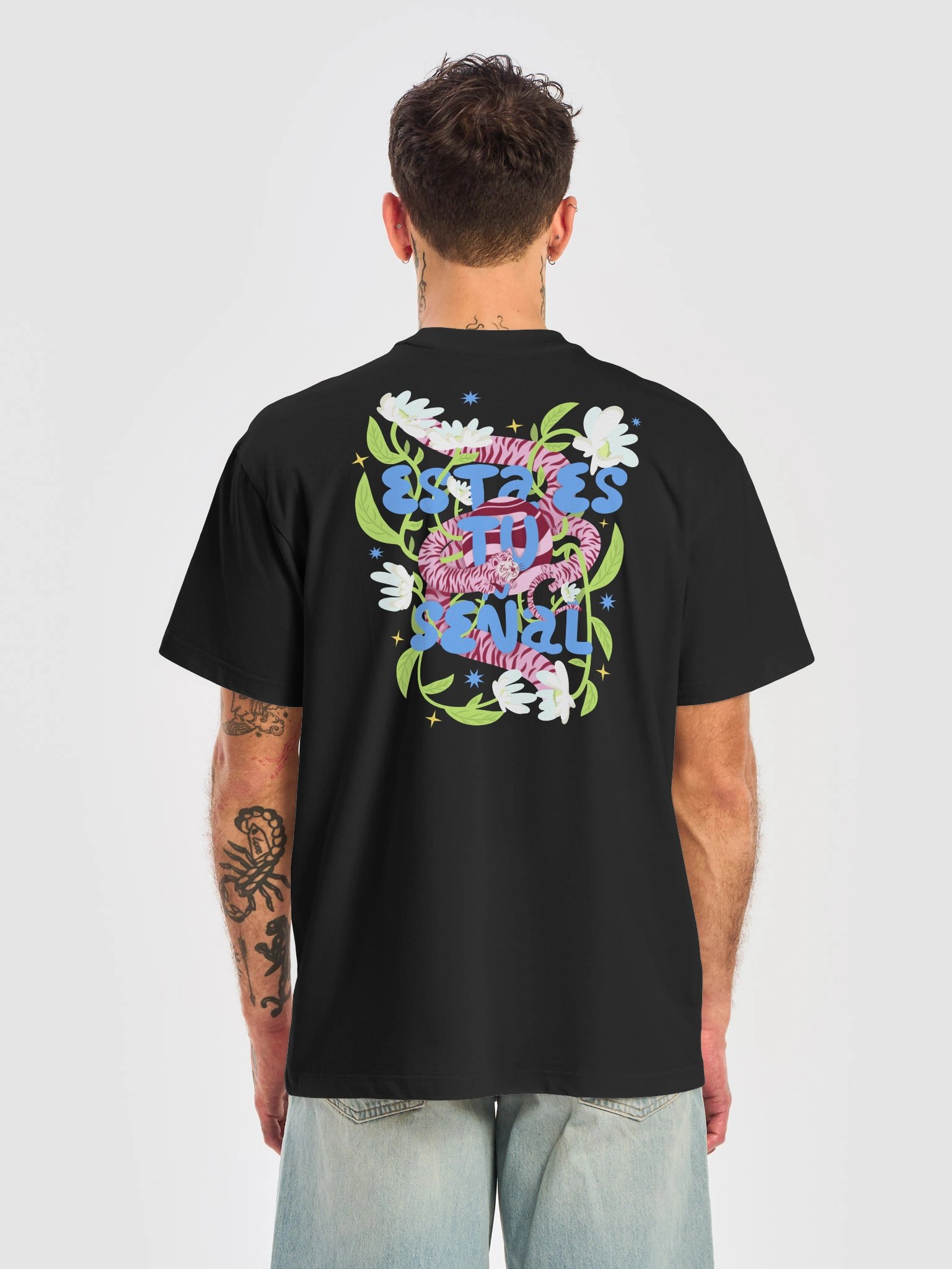 Camiseta Box fit | "Esta es tu señal" product image (1)