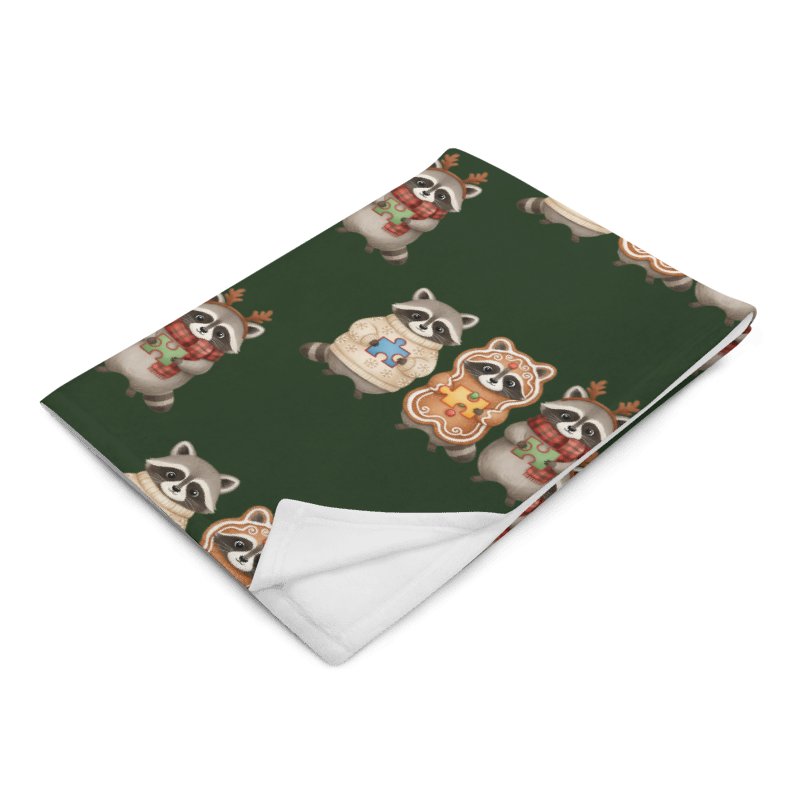 Cozy Green Fuzzy Throw Blanket – Christmas Raccoon Puzzle Design product image (9)