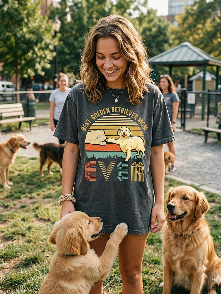 Best Golden Retriever Mom Ever T-Shirt – Vintage Retro Dog Mom Shirt | Comfort Colors 1717 Golden Retriever Lover Gift product image (1)