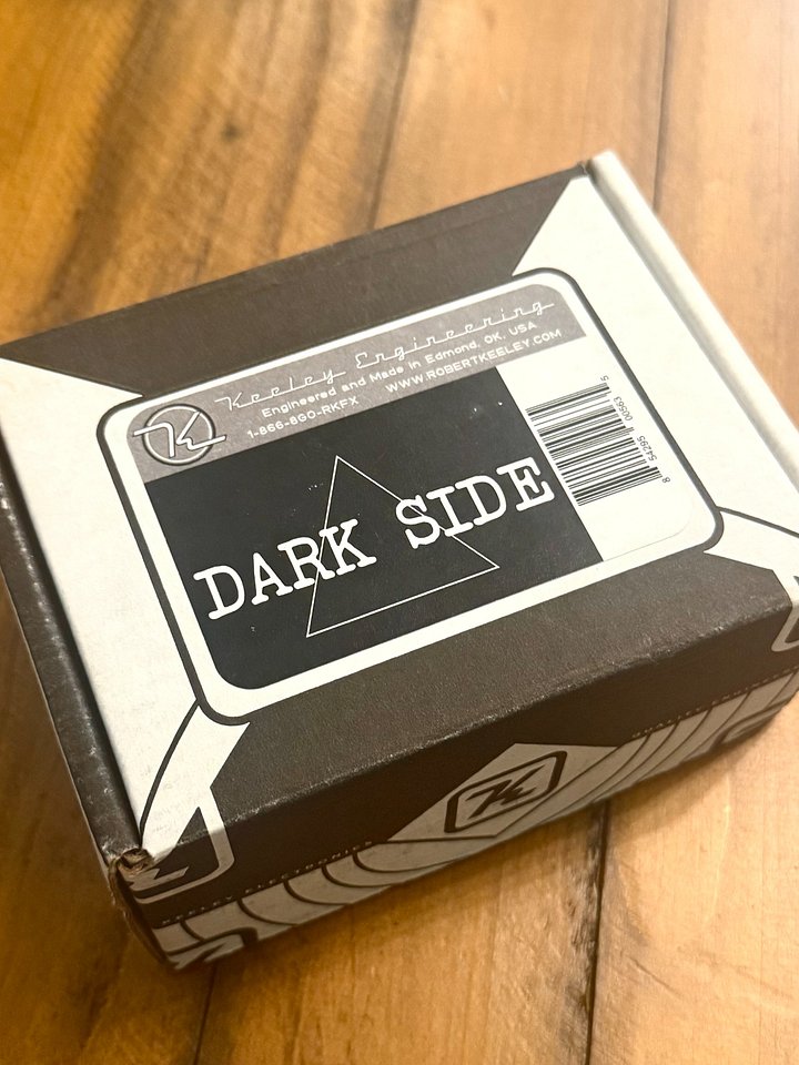 Keeley Dark Side "PINK FLOYD V2" Delay Fuzz Modulation Effects Pedal + Original Case & Papers product image (2)