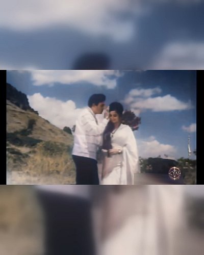 When Urdu poetry meets the silky voice of Rafi Sahab... 🌹✨

“तुम्हारी ज़ुल्फ़ के साए में” (1967) — A young Sanjeev Kumar in R...