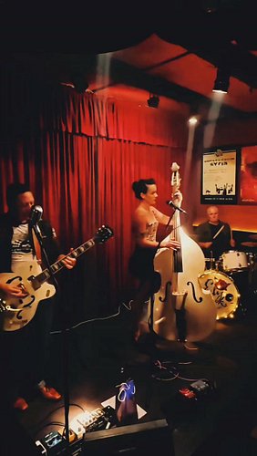 Thank you, Kruševac, you were incredible! What a night 🔥 And what a place  @jazz_club__ 🤍🤘🏻