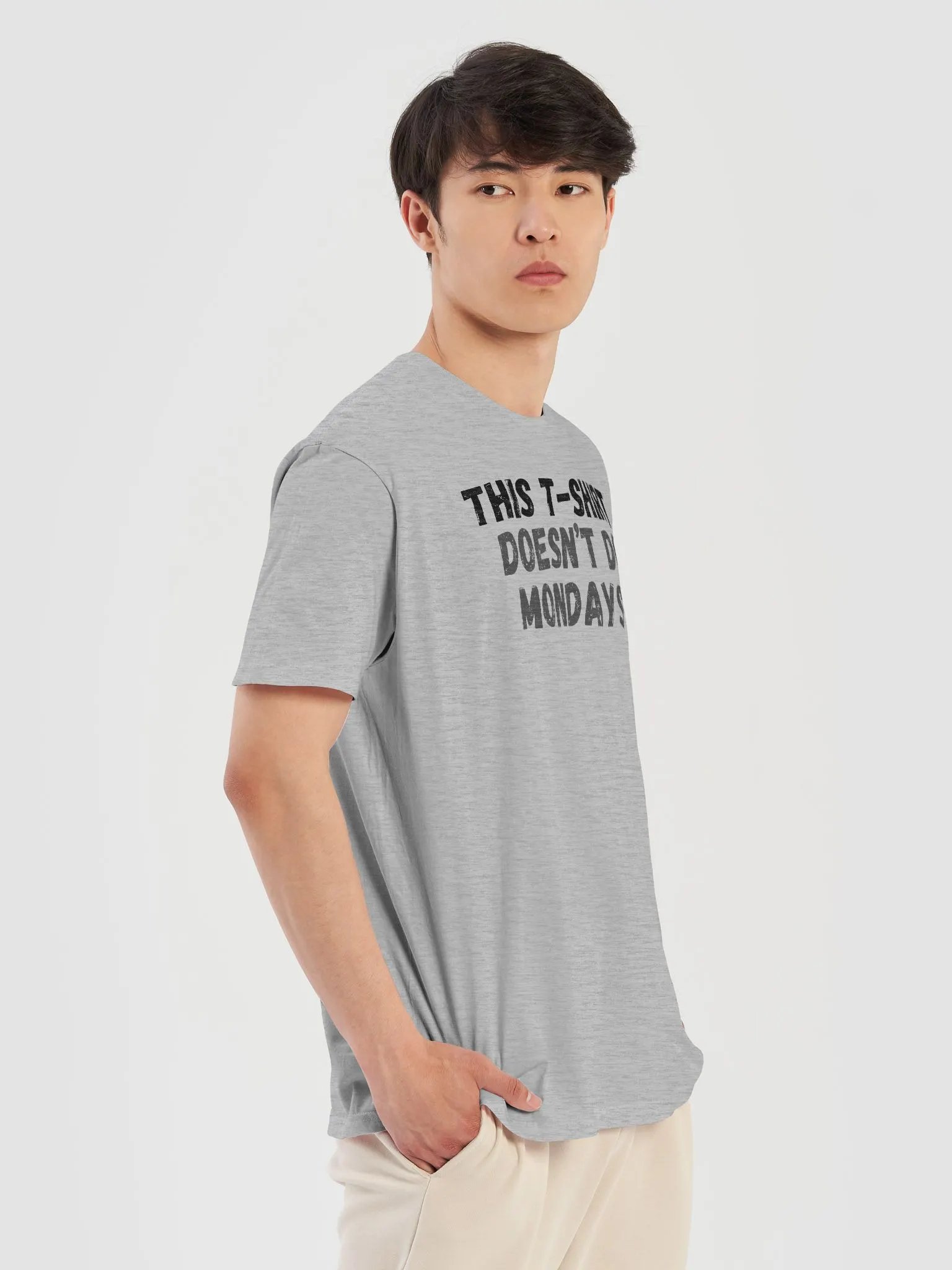 This t-shirt doesn’t do Mondays. product image (10)