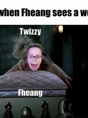 @BTwizzy has been making me watch True Blood for the first time...we finally got to the werewolves.... she cannot contain me.  video made by our friend CodyC  #trueblood #funny #meme #fyp #werewolves 