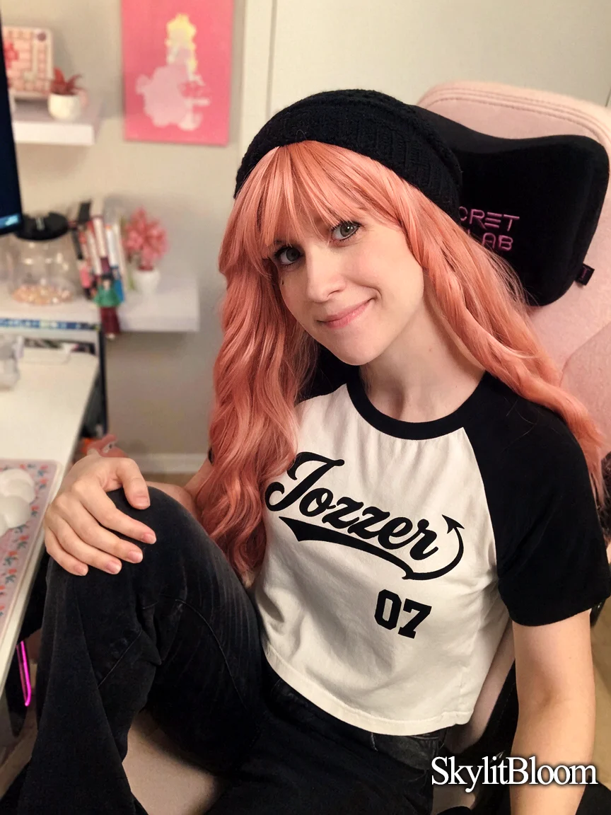 Jozzer Baseball Logo - Raglan Crop [Black] product image (2)