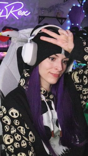 THAT WAS MY ACTUAL LAUGH AFTER YELLING SO MUCH 😭😭😭

#twitchstreamer #gamergirl #streamerforyou #streamerfails #funnystreamer