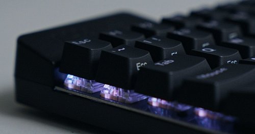 It's lights on time! 🙂⁠
⁠
Check back in later today for the latest video, this time on the UHK80 from @ultimatehackingkeyboar...