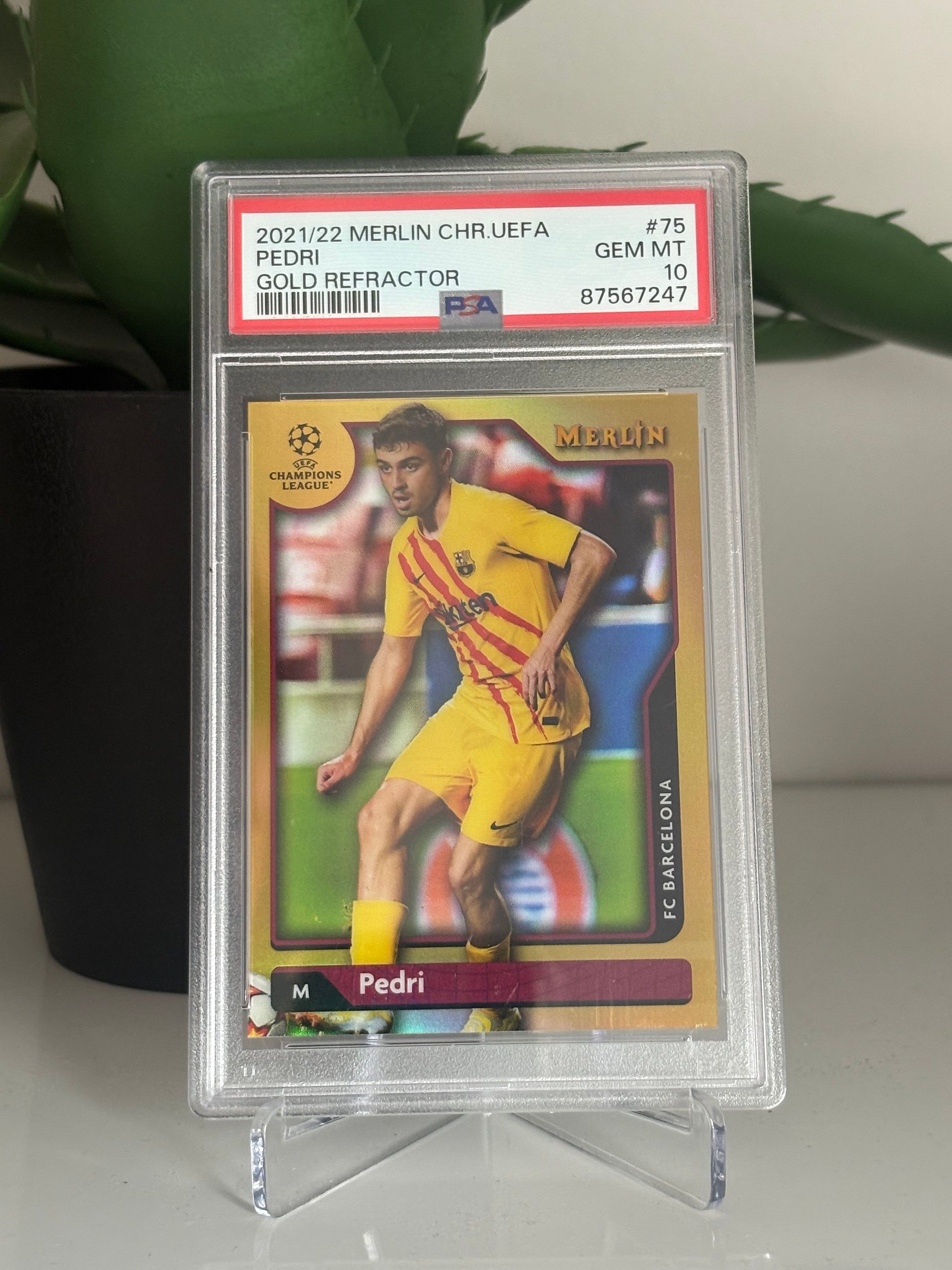 Pedri 2021-22 Topps Merlin Chrome UCL Gold Refractor /50 PSA 10 product image (1)