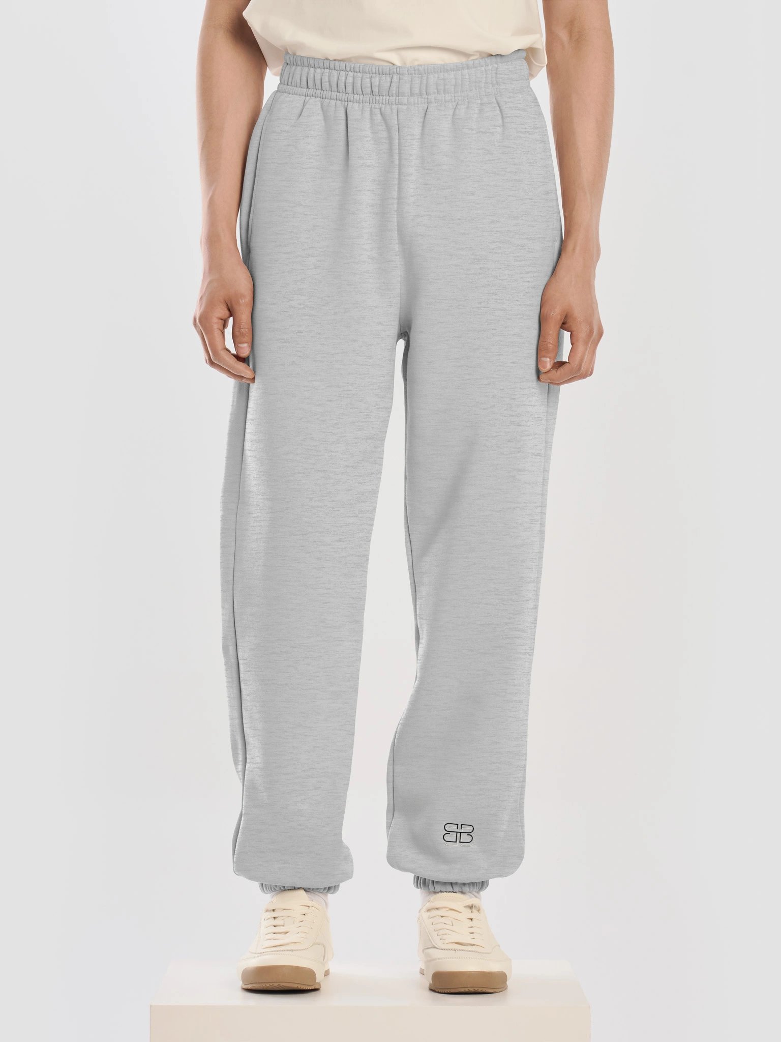 B&B LOGO Sweatpants - Black product image (9)