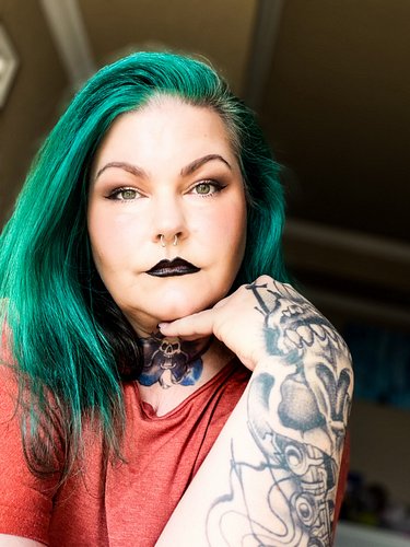 She’s a little fucked up but she cleans up nice.🫦 #slefies #mentalhealth #depression #altbabes #tattooedwomen