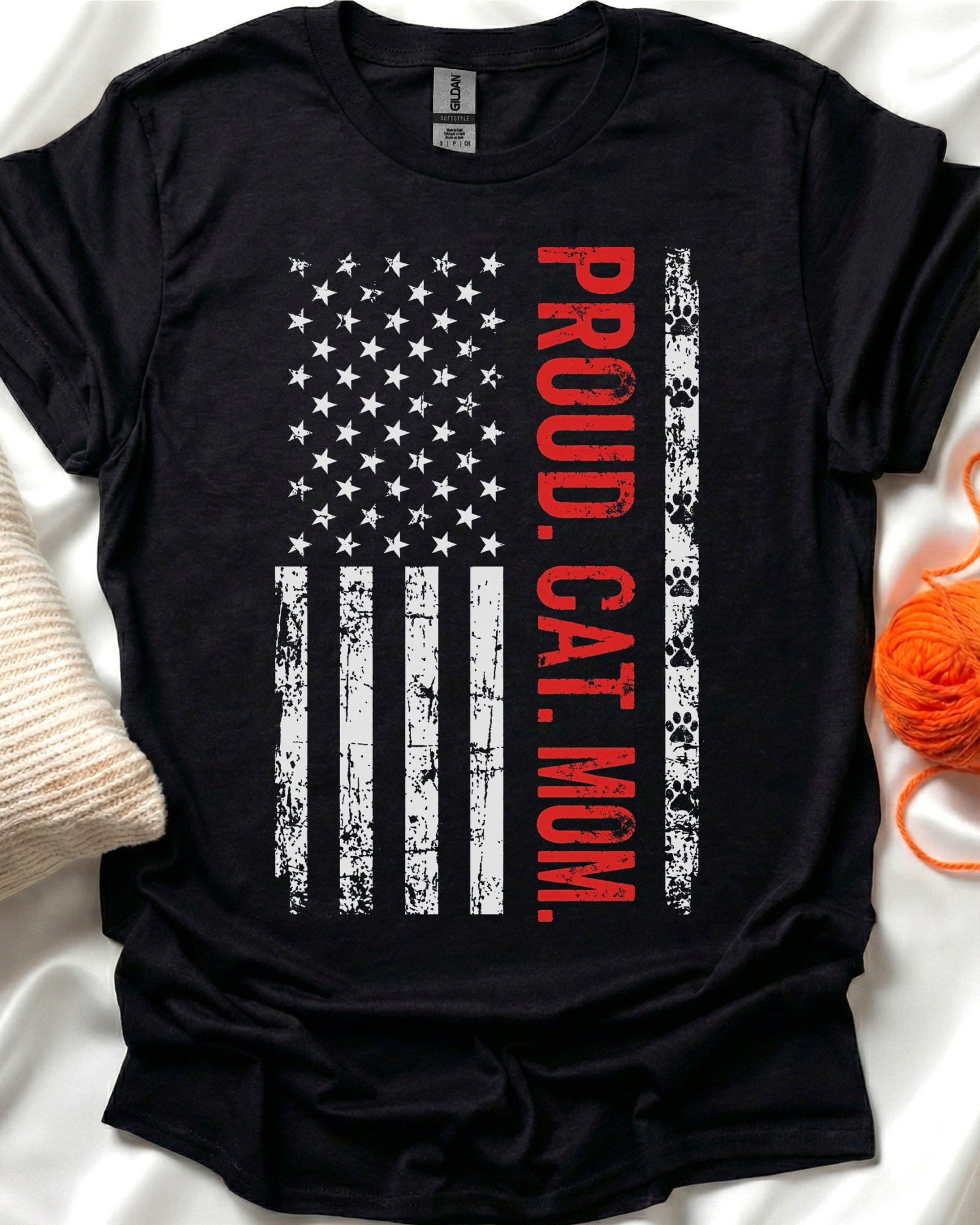 Proud Cat Mom T-Shirt product image (1)