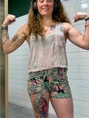 Last week of training before surgery. 💪 I’ve spent years training to be strong, but this week that strength looks a little different. Today starts two surgeries in one week. Instead of chasing heavier weights or bigger PRs, my goal is to walk into both surgeries with courage, trust my body to heal, and give recovery everything I’ve got. The gym will be there when I’m cleared to come back. Until then, I’ll be (very) impatiently counting down the days until I can chalk my hands, get back under the bar, and do what I love most. For now, healing is the strongest thing I can train for. ❤️ #Powerlifting #LifeAndLifting #StrengthInRecovery #RoadToRecovery #StrongerEveryDay 