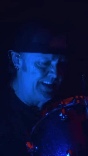 one of the coolest Metallica moments in a very long time ngl 🔥 thoughts?
🔗 www.thrashmemetal.com 
⛓️ #metalmemes #thrashmetal...