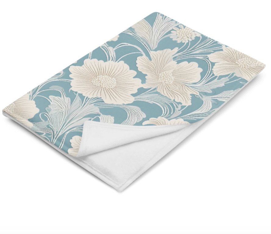 Elegant Floral Reverie Throw Blanket product image (3)